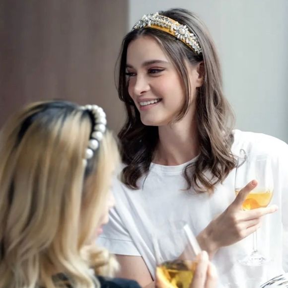 VICKY Spectacular Handmade Jacquard Rhinestone - Picture 4 of 4